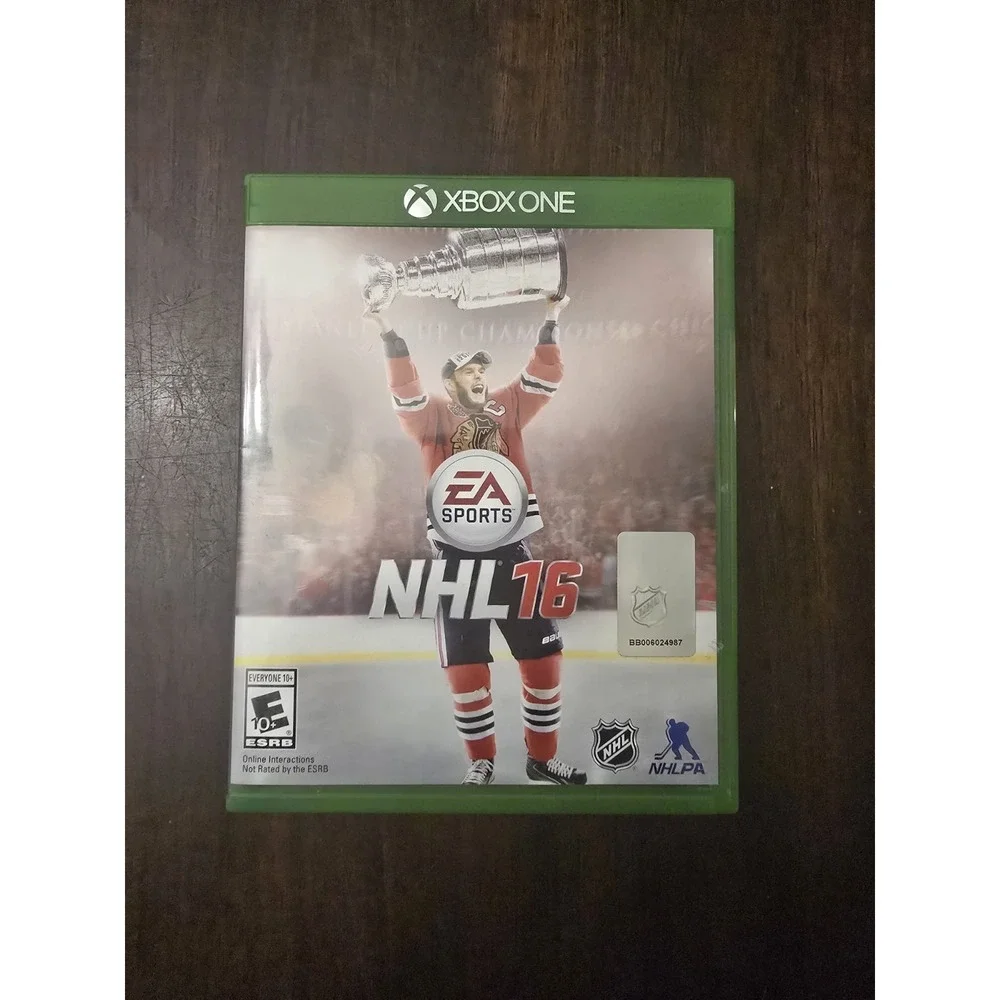 NHL 16 **Xbox One (2015) EA Sports** Jonathan Toews